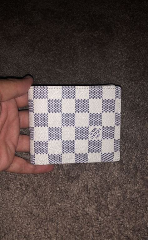 mans lv wallet|louis vuitton men's wallet white.